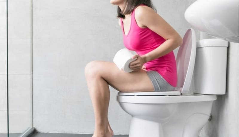 Đi tiểu buốt ở nữ giới là gì