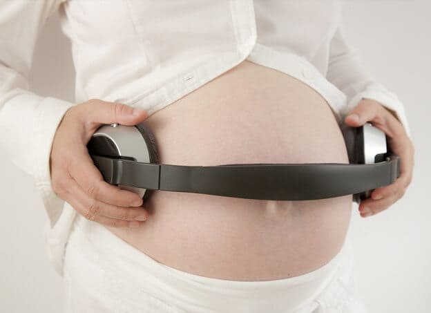 Cho thai nghe nhạc có tốt không