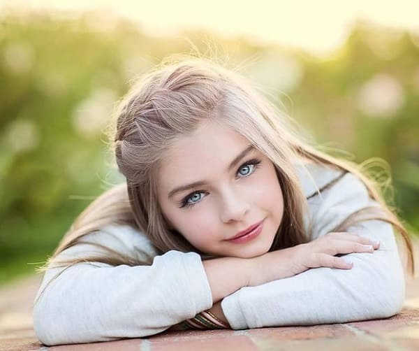 làm sao để sinh con gái đẹp như hoa hậu