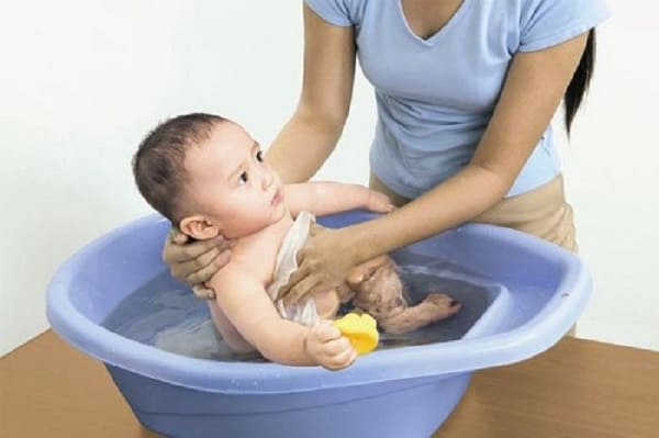 hướng dẫn cách lột bao quy đầu ở trẻ em đúng 