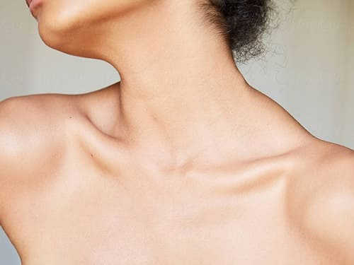 xương quai xanh là gì