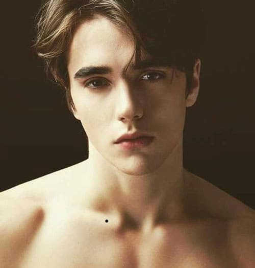 xương quai xanh nam giới