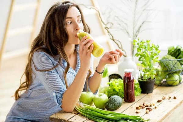 bị chậm kinh do thuốc phải làm sao