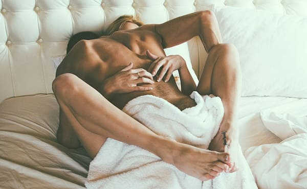 Phụ nữ lên đỉnh có dễ mang thai không