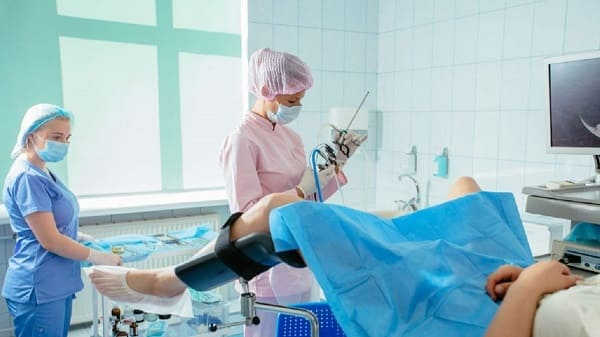 Đốt viêm lộ tuyến có đau không có ảnh hưởng gì đến sức khỏe không?